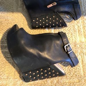Jessica Simpson Ultra High Comfort Platform Heels